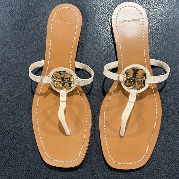 Tory Burch Mini Miller Ivory LEATHER Flat Sandals Size 10.5 Authentic  BRAND NEW - Picture 1 of 7